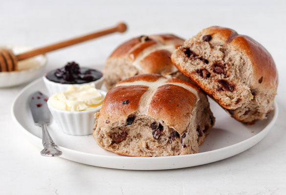 Hot-Cross-Buns-585x400-1.jpg