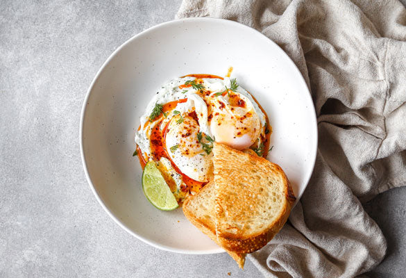 Turkish-Poached-Eggs-850x630-1-585x400-1.jpg